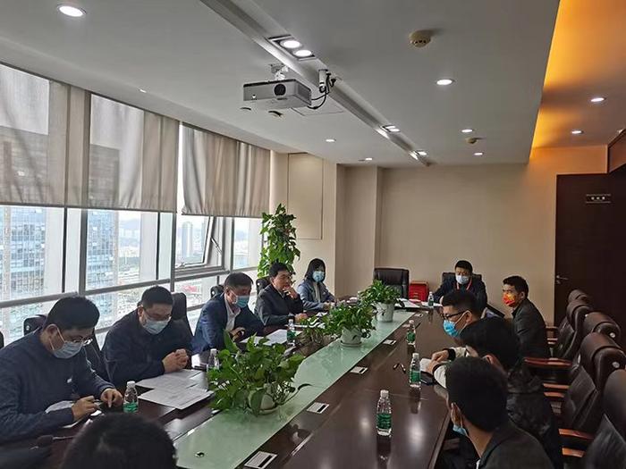 深圳市交通運輸局徐煒副局長赴龍崗泥頭車企業(yè)檢查督導工作.jpg