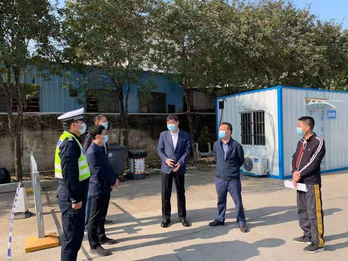 深圳市交通運(yùn)輸局徐煒副局長(zhǎng)赴龍崗開展疫情防控督導(dǎo)檢查(1).jpg